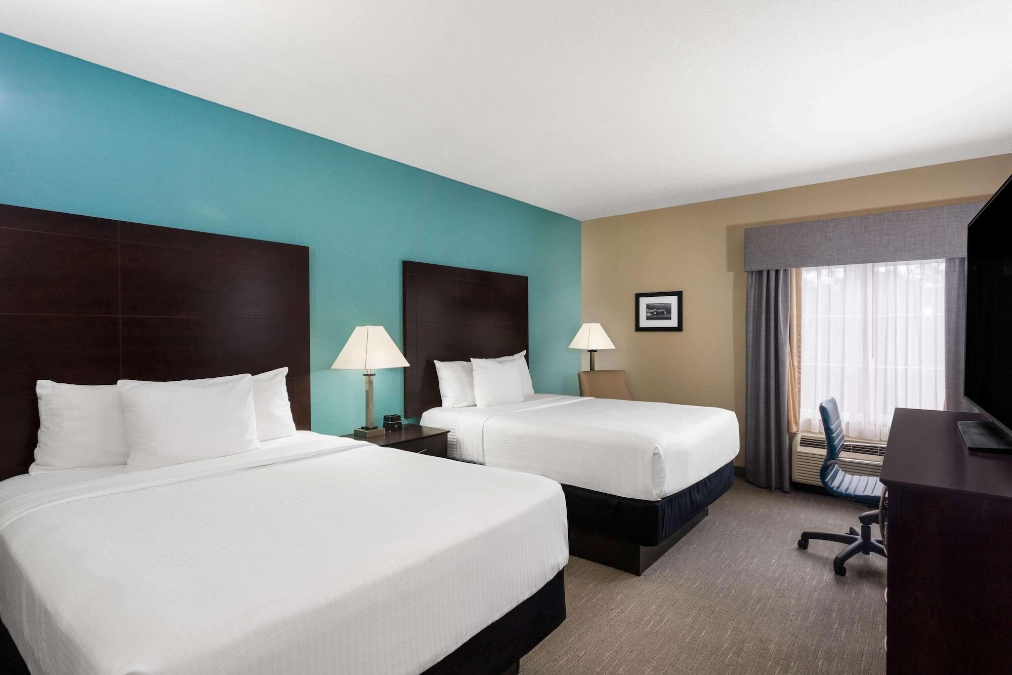 La Quinta By Wyndham Sebring Hotel Exterior photo
