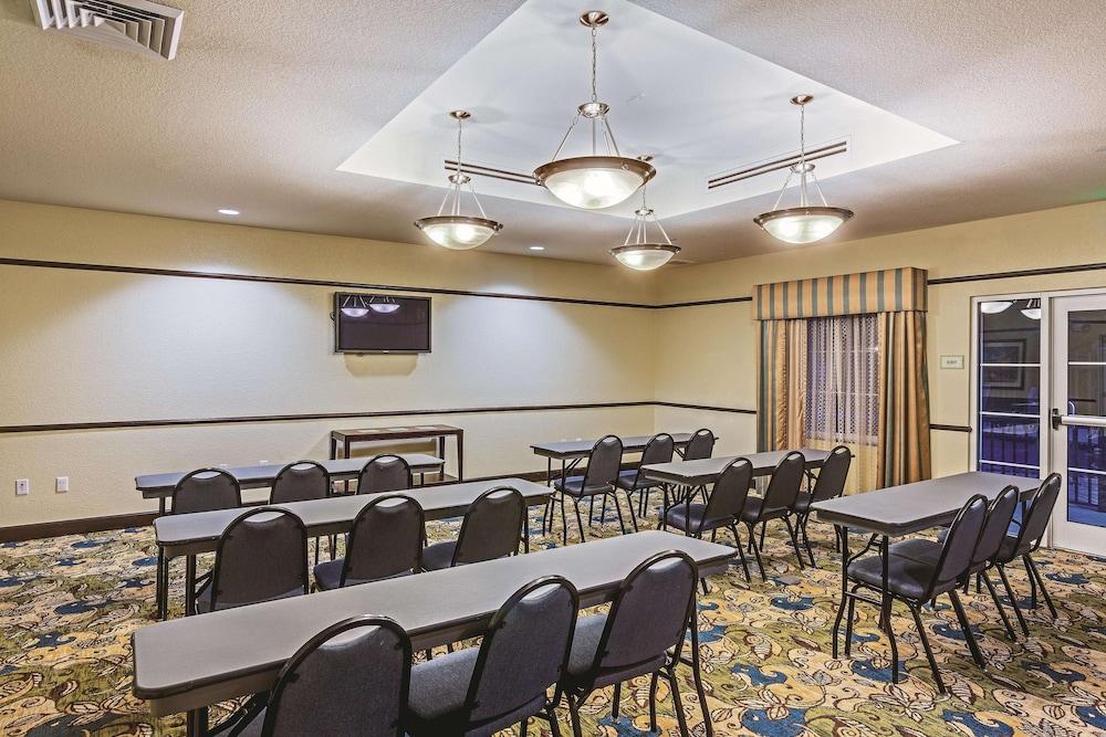 La Quinta By Wyndham Sebring Hotel Exterior photo